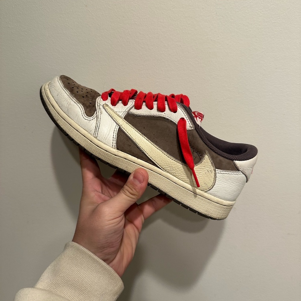 Jordan 1 Travis Scott Reverse Mocha